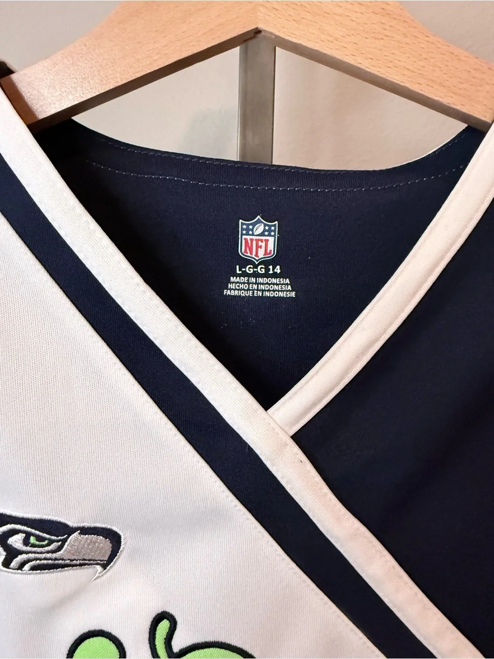 NWT NFL Seattle Seahawks girls size large 14 two piece cheer outfit